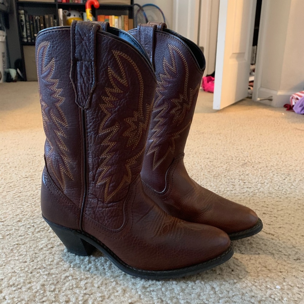 Women’s dark brown leather heeled cowboy boots